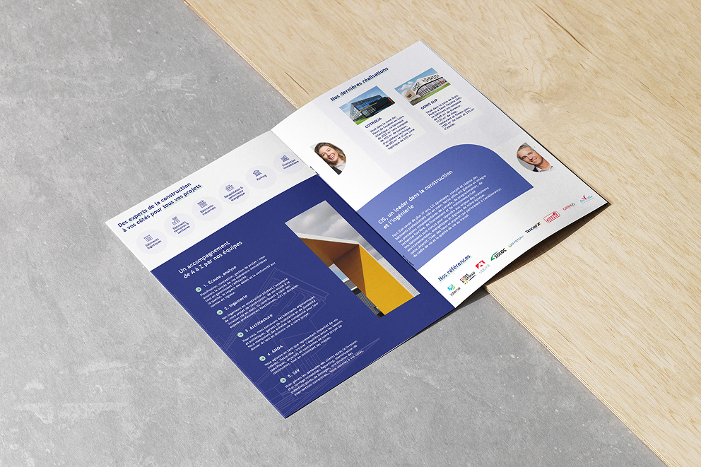 image d'une brochure ouverte pour l'entreprise CIS batiments professionnels